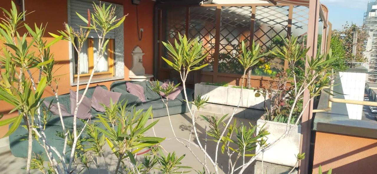 Meraviglioso Super Attico Con Terrazza 밀라노 외부 사진